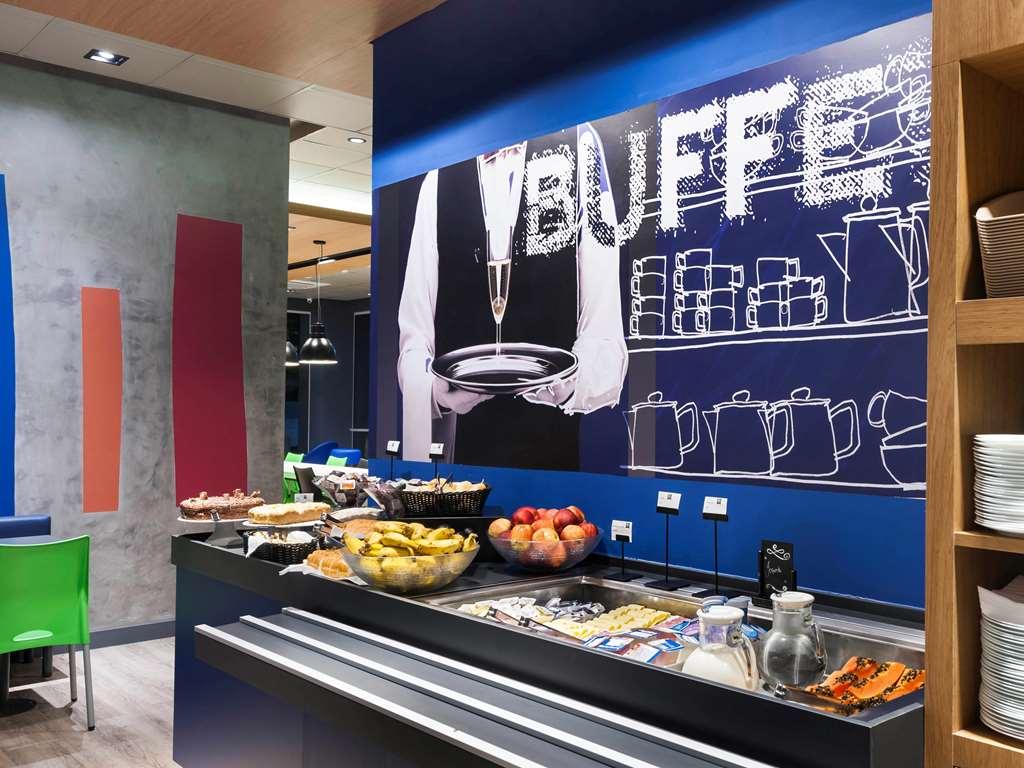 Ibis Budget Navegantes Itajai Restoran gambar
